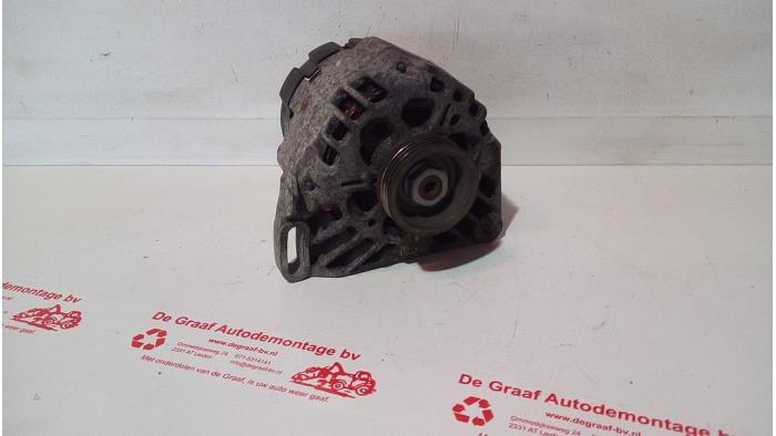 Begagnade Dynamo Renault Twingo (C06) 1.2 Pris € 30,00 Marginaltabell erbjuds av de Graaf autodemontage B.V.