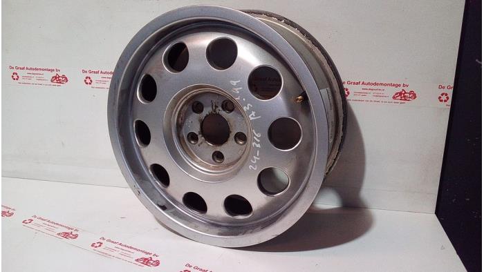 Gebrauchte Felge Audi A3 (8L1) 1.6 Preis € 60,00 Margenregelung angeboten von de Graaf autodemontage B.V.