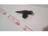 Injecteur (diesel) d'un Volkswagen Transporter/Caravelle T5, 2003 / 2015 2.5 TDi PF, Autobus, Diesel, 2.460cc, 96kW (131pk), FWD, BNZ, 2006-01 / 2009-11, 7HA; 7HH; 7HM 2007