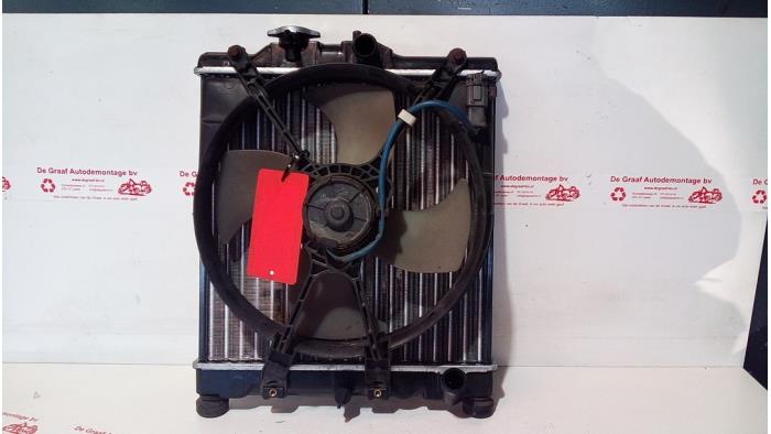 Usagé Radiateur Honda Civic (EJ/EK) 1.4iS 16V Prix € 60,00 Règlement à la marge proposé par de Graaf autodemontage B.V.