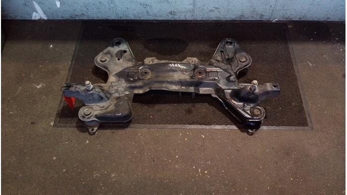 Used Subframe Peugeot 208 I (CA/CC/CK/CL) 1.2 Vti 12V PureTech 82 Price € 75,00 Margin scheme offered by de Graaf autodemontage B.V.