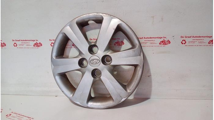Używane Kolpak Hyundai Accent 1.4i 16V Cena € 20,00 Procedura marży oferowane przez de Graaf autodemontage B.V.
