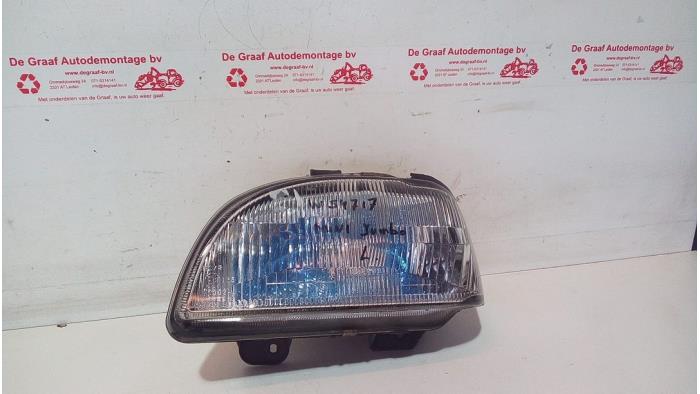 Używane Reflektor lewy Subaru Mini Jumbo 0.8 DL,SDX Cena € 25,00 Procedura marży oferowane przez de Graaf autodemontage B.V.