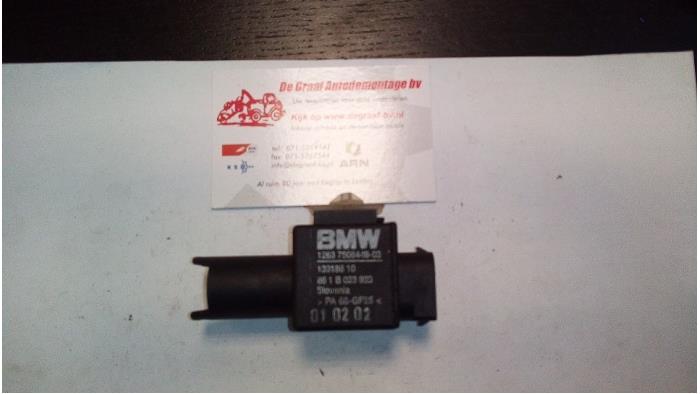 Używane Modul (rózne) BMW 3 serie (E46/4) 316i 16V Cena € 25,00 Procedura marży oferowane przez de Graaf autodemontage B.V.