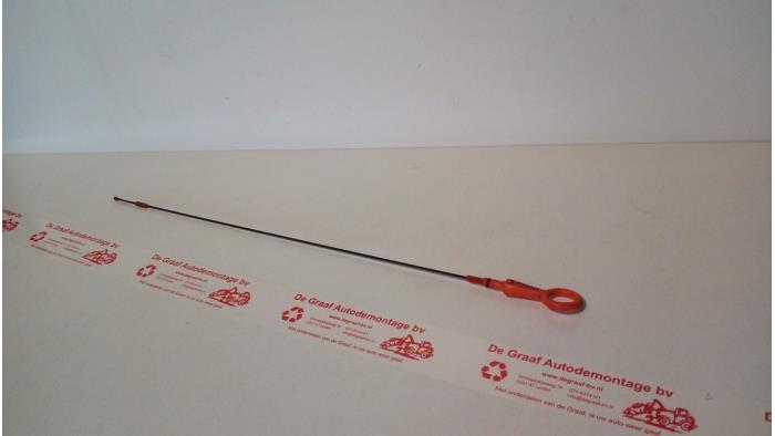 Gebrauchte Ölmessstab Seat Leon (1P1) 1.6 Preis € 12,50 Margenregelung angeboten von de Graaf autodemontage B.V.