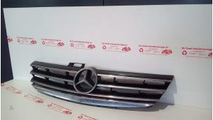 Begagnade Grill Mercedes A (W169) 1.5 A-150 5-Drs. Pris € 50,00 Marginaltabell erbjuds av de Graaf autodemontage B.V.