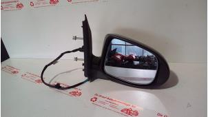 Usagé Rétroviseur extérieur droit Daihatsu Cuore (L251/271/276) 1.0 12V DVVT Prix € 50,00 Règlement à la marge proposé par de Graaf autodemontage B.V.