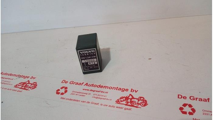 Begagnade Relä Volvo 940 II Estate 2.3 Turbo Pris € 40,00 Marginaltabell erbjuds av de Graaf autodemontage B.V.