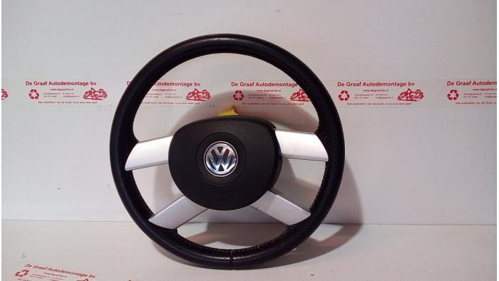 Używane Kierownica Volkswagen CrossPolo (9N3) 1.6 16V Cena € 80,00 Procedura marży oferowane przez de Graaf autodemontage B.V.