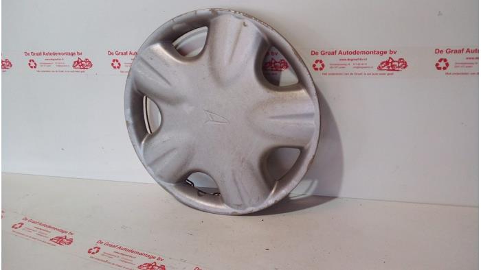 Używane Kolpak Daihatsu Cuore (L701) 1.0 12V Cena € 10,00 Procedura marży oferowane przez de Graaf autodemontage B.V.