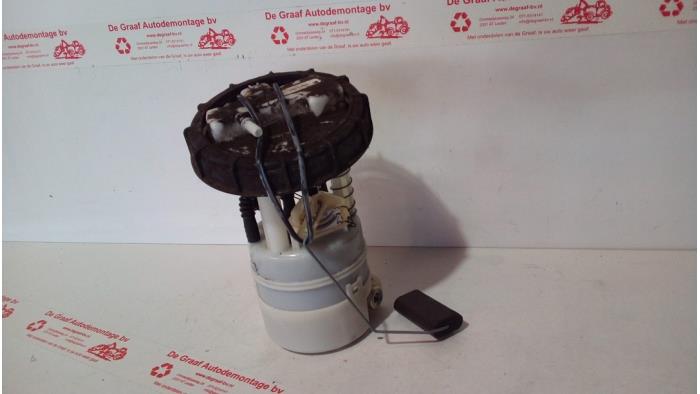 Begagnade Bensinpump Nissan Micra (K12) 1.2 16V Pris € 40,00 Marginaltabell erbjuds av de Graaf autodemontage B.V.