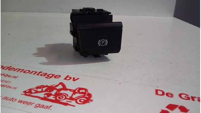 Gebrauchte Handbremse Schalter Audi A3 (8V1/8VK) 1.4 TFSI 16V Preis € 20,00 Margenregelung angeboten von de Graaf autodemontage B.V.
