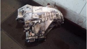 Getriebe van een Volkswagen Transporter T5 1.9 TDi 2003