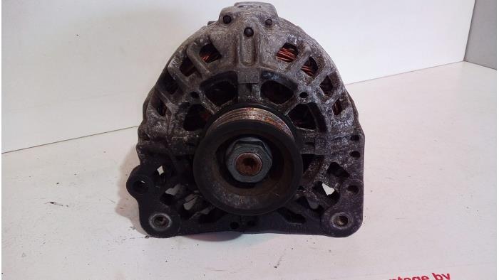 Usagé Dynamo Volkswagen Polo IV (9N1/2/3) 1.2 Prix € 35,00 Règlement à la marge proposé par de Graaf autodemontage B.V.