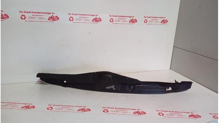Gebrauchte Sonstige Toyota Yaris Verso (P2) 1.3 16V Preis € 20,00 Margenregelung angeboten von de Graaf autodemontage B.V.