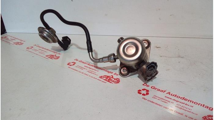 Begagnade Högtryckspump Ford Focus 3 1.0 Ti-VCT EcoBoost 12V 100 Pris € 65,00 Marginaltabell erbjuds av de Graaf autodemontage B.V.