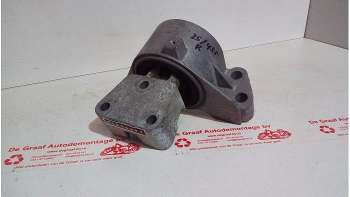 Used Engine mount Peugeot Bipper (AA) 1.3 HDI Price € 25,00 Margin scheme offered by de Graaf autodemontage B.V.