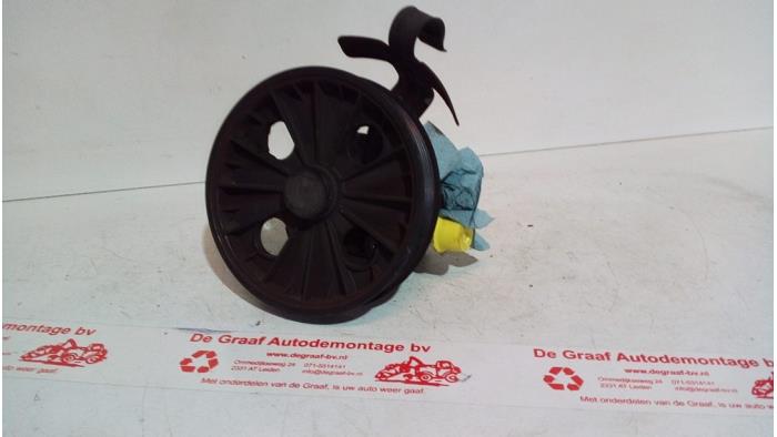 Usagé Pompe de direction Volvo V70 (SW) 2.5 T 20V Prix € 85,00 Règlement à la marge proposé par de Graaf autodemontage B.V.