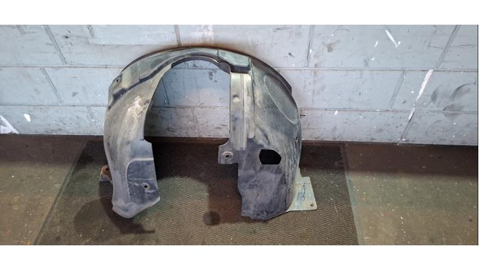 Używane Nadkole BMW Mini (R50/53) 1.6 16V One Cena € 25,00 Procedura marży oferowane przez de Graaf autodemontage B.V.