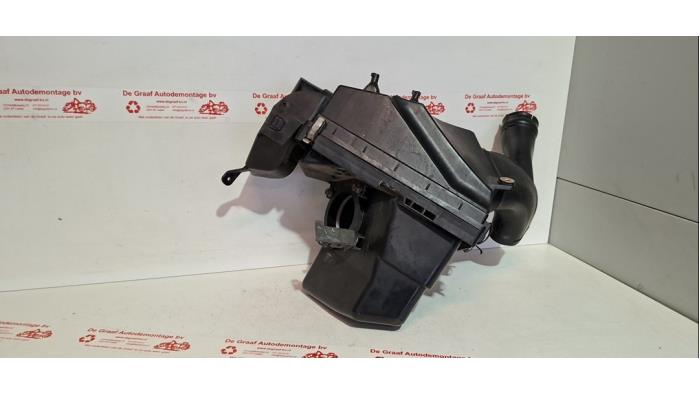 Gebrauchte Luftfiltergehäuse Nissan X-Trail (T30) 2.5 16V 4x4 Preis € 50,00 Margenregelung angeboten von de Graaf autodemontage B.V.