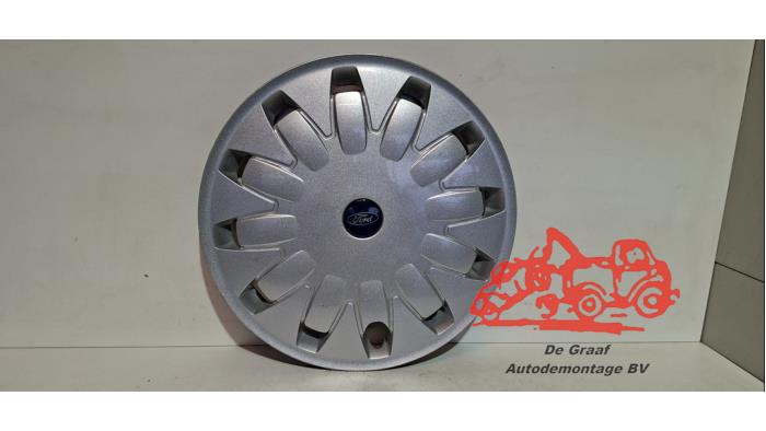 Używane Kolpak Ford Focus 3 Wagon Cena € 15,00 Procedura marży oferowane przez de Graaf autodemontage B.V.