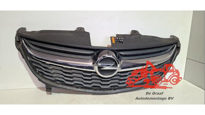 Używane Grill Opel Karl 1.0 12V Cena € 130,00 Procedura marży oferowane przez de Graaf autodemontage B.V.