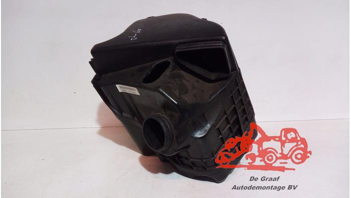 Gebrauchte Luftfiltergehäuse BMW 1 serie (E87/87N) 116i 1.6 16V Preis € 40,00 Margenregelung angeboten von de Graaf autodemontage B.V.