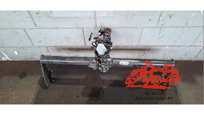 Używane Hak holowniczy Mercedes A (W168) 1.9 A-190 Cena € 150,00 Procedura marży oferowane przez de Graaf autodemontage B.V.
