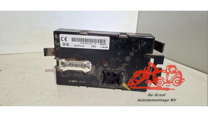 Used Body control computer Opel Vivaro 1.9 DI Price € 100,00 Margin scheme offered by de Graaf autodemontage B.V.
