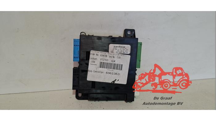 Used Body control computer BMW Mini (R50/53) 1.6 16V Cooper Price € 125,00 Margin scheme offered by de Graaf autodemontage B.V.