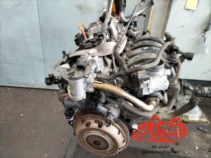 Engine from a Volkswagen Golf V (1K1) 1.6 FSI 16V 2008