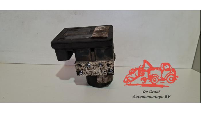 Begagnade ABS-pump Ford Kuga I 2.0 TDCi 16V 140 4x4 Pris € 150,00 Marginaltabell erbjuds av de Graaf autodemontage B.V.