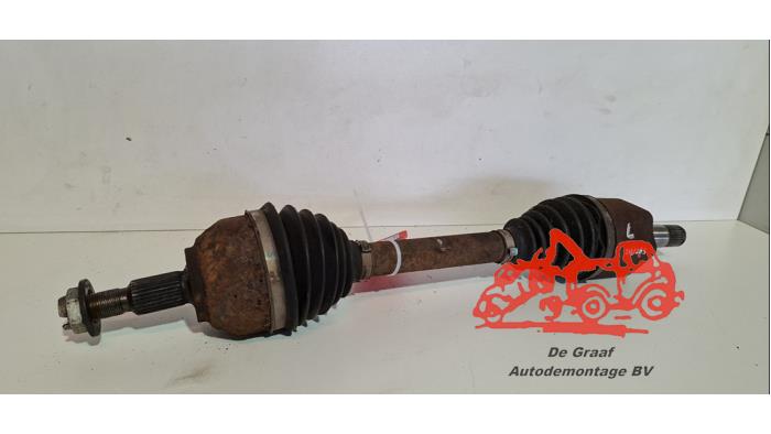 Gebrauchte Antriebswelle links vorne Ford Kuga I 2.0 TDCi 16V 140 4x4 Preis € 85,00 Margenregelung angeboten von de Graaf autodemontage B.V.