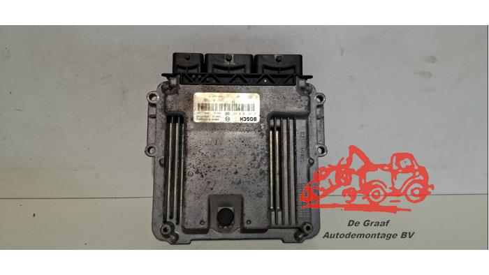 Used Engine management computer Opel Vivaro 2.0 CDTI Price € 85,00 Margin scheme offered by de Graaf autodemontage B.V.