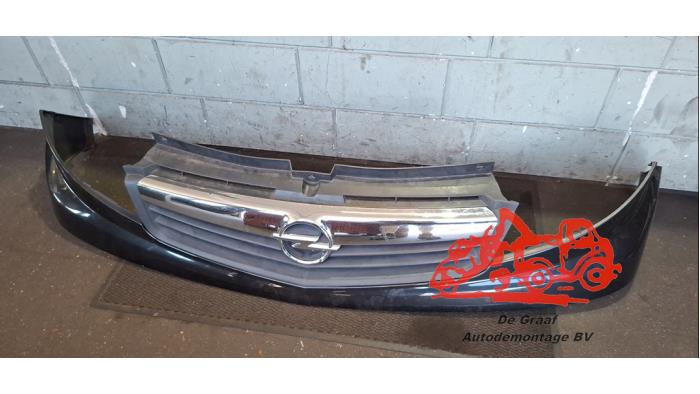 Begagnade Grill Opel Vivaro 2.0 CDTI Pris € 75,00 Marginaltabell erbjuds av de Graaf autodemontage B.V.