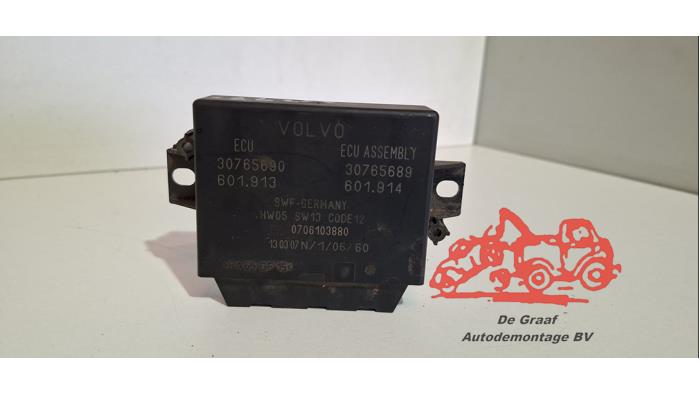 Usados Módulo PDC Volvo V70 (SW) 2.4 20V 140 Precio € 50,00 Norma de margen ofrecido por de Graaf autodemontage B.V.