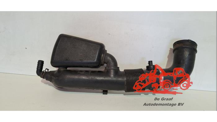 Begagnade Luftintagsslang Opel Astra G (F08/48) 1.6 16V LPG Pris € 35,00 Marginaltabell erbjuds av de Graaf autodemontage B.V.