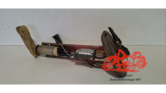 Usagé Pompe essence Mazda MX-5 (NB18/35/8C) 1.6i 16V Prix € 60,00 Règlement à la marge proposé par de Graaf autodemontage B.V.