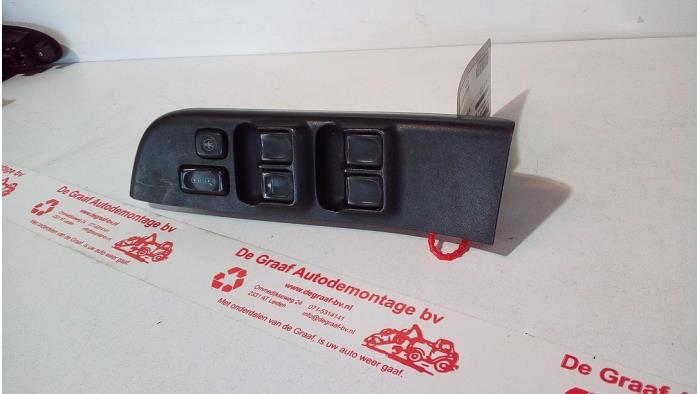 Używane Przelacznik combi okienny Opel Frontera (6B) 3.2 V6 24V Cena € 50,00 Procedura marży oferowane przez de Graaf autodemontage B.V.