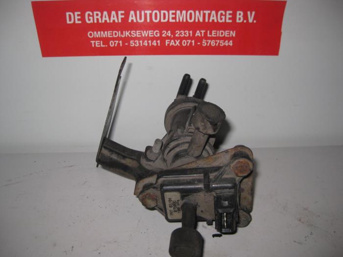 Vakuumventil van een Fiat Ducato (230/231/232) 2.8 id TD 14 2000