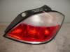 Taillight, right from a Opel Astra H (L48), 2004 / 2014 1.6 16V Twinport, Hatchback, 4-dr, Petrol, 1.598cc, 77kW (105pk), FWD, Z16XEP; EURO4, 2004-03 / 2006-12 2006