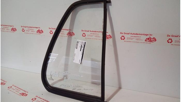 Usados Ventanilla triangular derecha detrás Volkswagen Golf III (1H1) 1.4 CL Precio € 30,00 Norma de margen ofrecido por de Graaf autodemontage B.V.