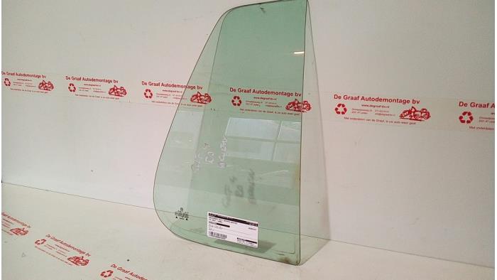 Usados Ventanilla triangular derecha detrás Volkswagen Golf IV (1J1) 1.9 TDI Precio € 25,00 Norma de margen ofrecido por de Graaf autodemontage B.V.