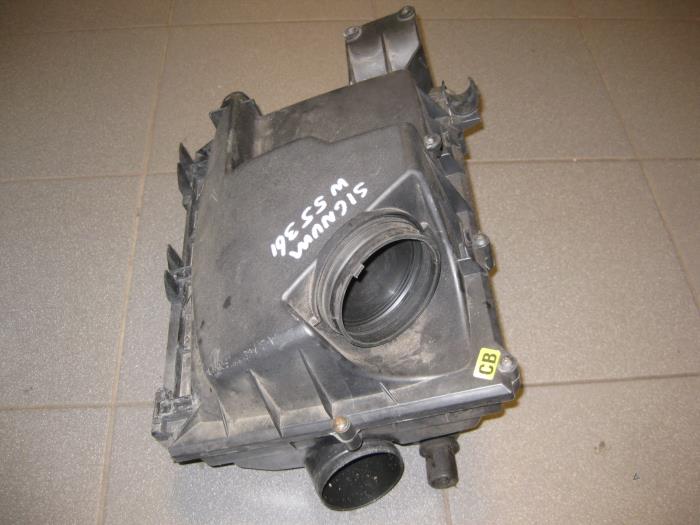 Gebrauchte Luftfiltergehäuse Opel Signum (F48) 3.0 CDTI V6 24V Preis auf Anfrage angeboten von de Graaf autodemontage B.V.