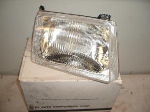 New Headlight, right Ford Escort Price on request offered by de Graaf autodemontage B.V.