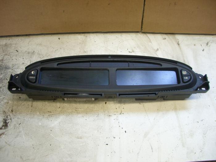 Instrument panels with part number VDO966 stock