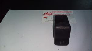 Used Rear window heating switch Volkswagen Caddy Price on request offered by de Graaf autodemontage B.V.