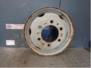 Used Wheel Iveco New Daily III 29L9 Price on request offered by de Graaf autodemontage B.V.