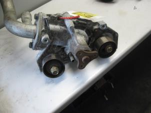 Used Water pump Kia Rio Price on request offered by de Graaf autodemontage B.V.