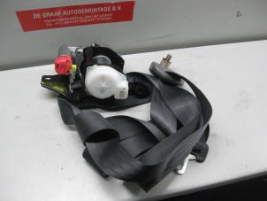 Gebrauchte Sicherheitsgurt rechts vorne Daihatsu Cuore (L251/271/276) 1.0 12V Preis auf Anfrage angeboten von de Graaf autodemontage B.V.